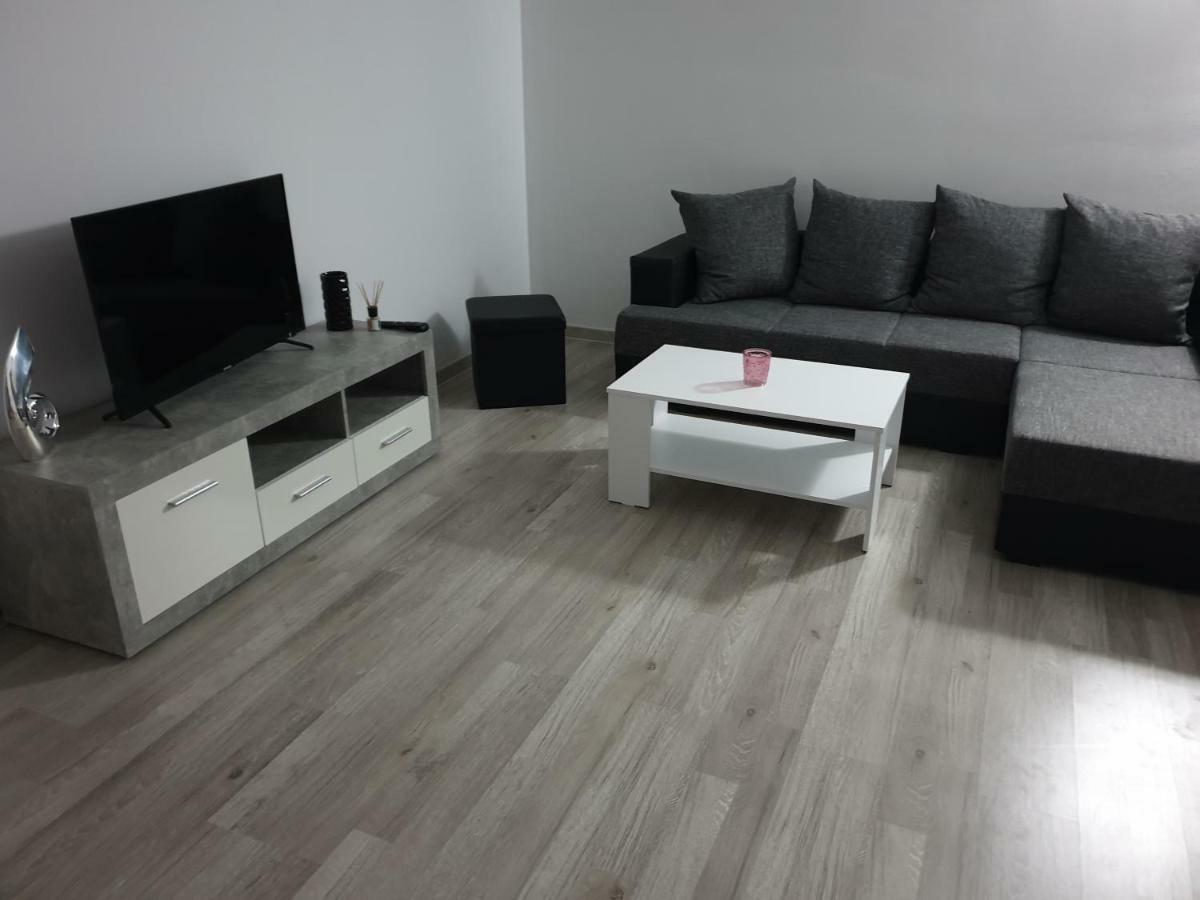 Apartman Luma Baška Voda Exterior foto
